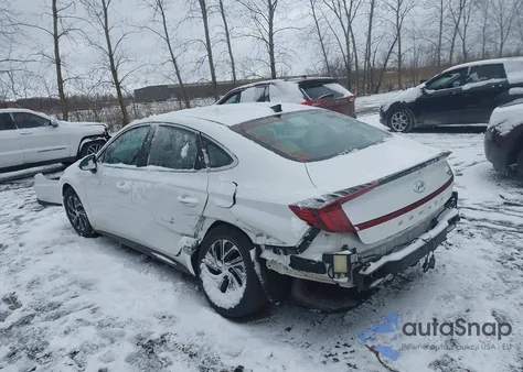 2021 Hyundai Sonata Blue z USA, uszkodzony, nr VIN KMHL24JJ0MA030231